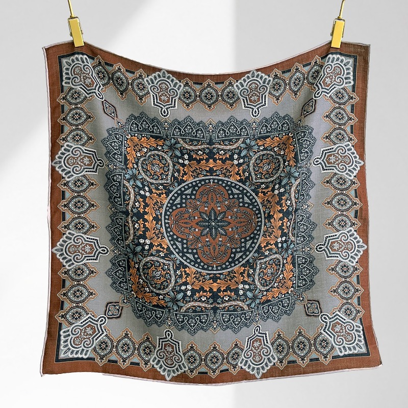 Квадратный платок Central Comp – обзор и цена Shawl Wrap Winter